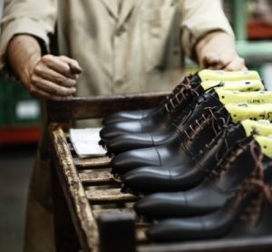 福岡　靴磨き　ヤンコ
